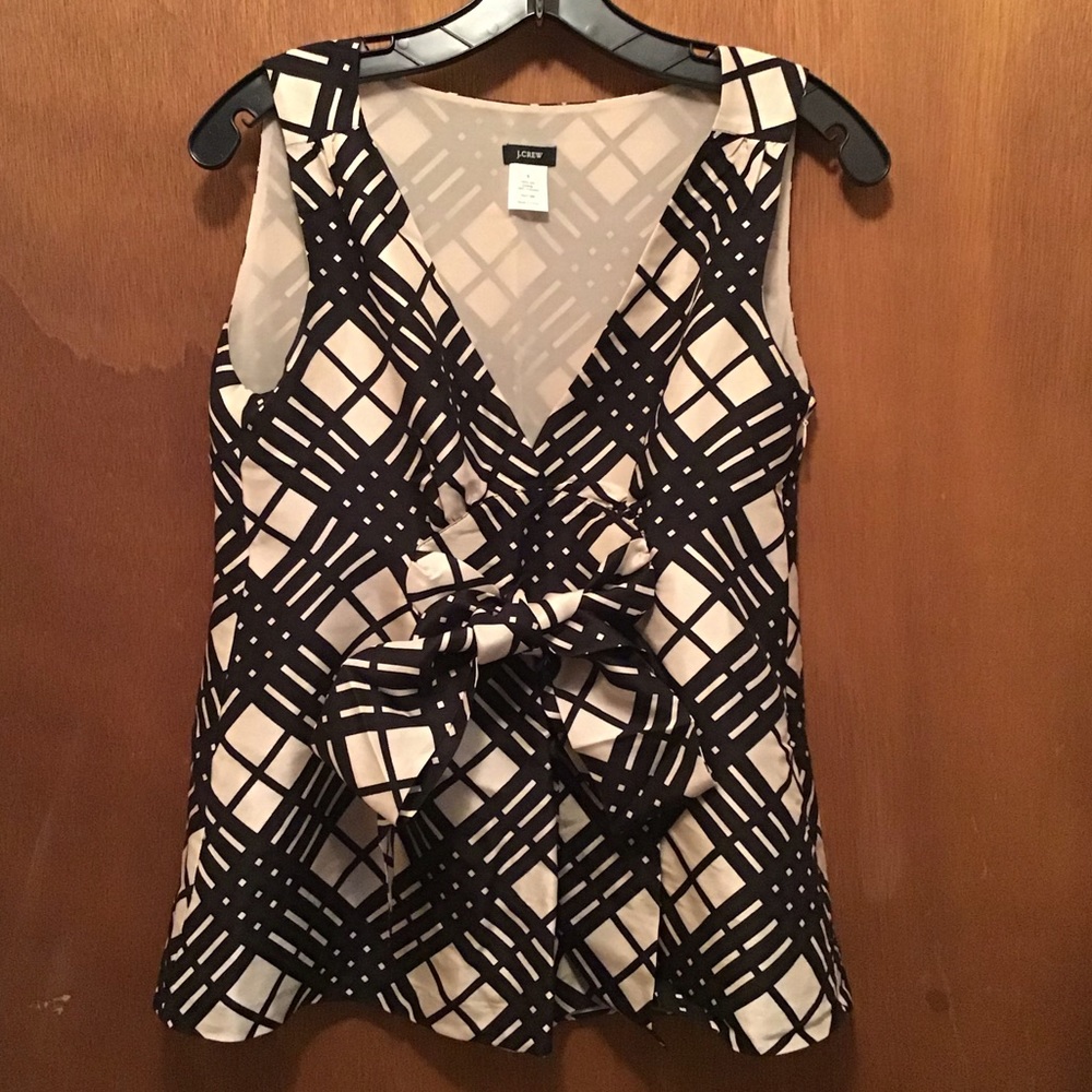 Sleeveless Silk Printed Top w/ Ribbon